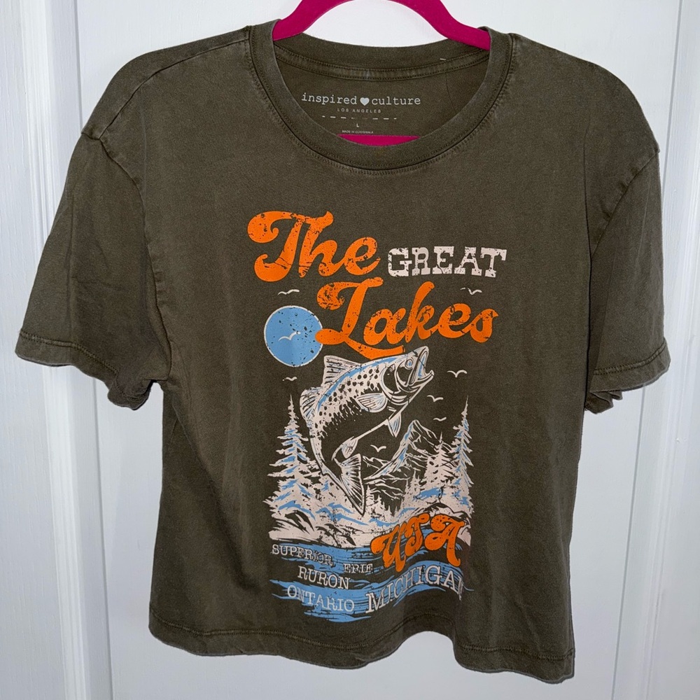 Great Lakes graphic tee juniors size